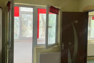 Apartament cu 3 camere semidecomandat în Central - 4