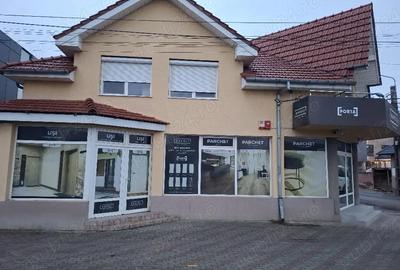 Spațiu comercial, de 220 mp, în Central - 9