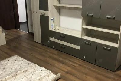 Garsonieră decomandată în Central - 3