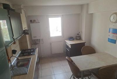 Apartament cu 3 camere decomandat în Viziru 3 - 7