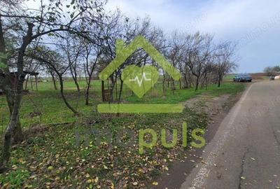 Teren de 1420 mp, în Ronaț