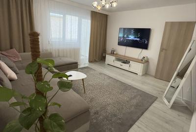 Apartament cu 3 camere decomandat, mobilat în Central - 2