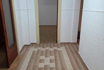 Apartament cu 4 camere decomandat în Vitan - 3