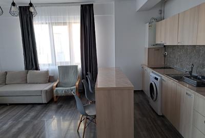 Apartament cu 3 camere semidecomandat în Central - 6