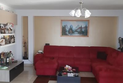 Casă cu 6 camere cu Teren 536 Mp în Central - 8