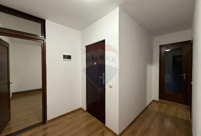 Casă individuală cu 7 camere cu Garaj în Central - 15