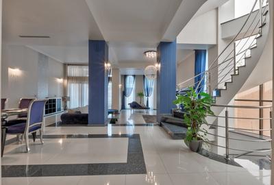 Casă cu 8 camere cu Garaj în Sălaj - 3