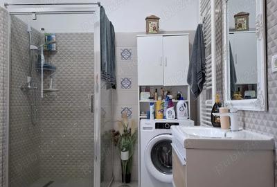 Casă cu 5 camere cu Teren 394 Mp în Moșnița Nouă