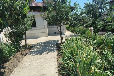 Casa de vanzare bordeasca veche - 8
