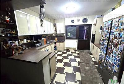 Casă cu 8 camere cu Teren 419 Mp în Corbeanca - 6