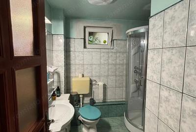 Casă cu 5 camere cu Teren 1200 Mp în Central - 1