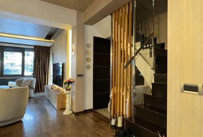 Casă cu 6 camere cu Canalizare în Voluntari - 4