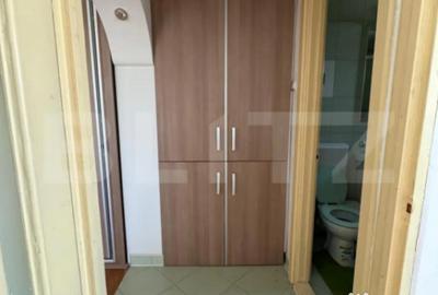 Apartament cu 3 camere semidecomandat în Central - 14