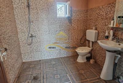 Casă individuală cu 2 camere cu Canalizare în Parava - 6