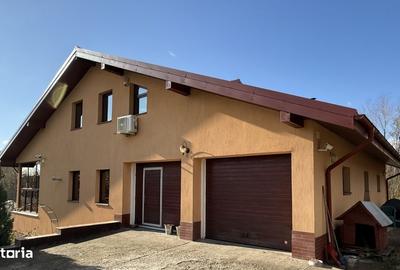 Casă cu 4 camere cu Teren 8807 Mp în Gura Văii - 3