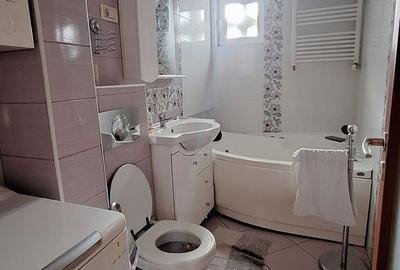 Apartament cu 2 camere decomandat în UTA - 2