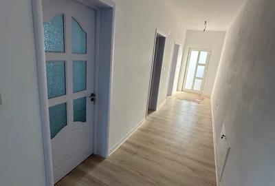 Proprietar vand duplex 4 dormitoare 1 2 ,130mp uti in Ghiroda - 2