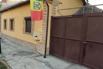 Casă cu 4 camere cu Teren 400 Mp în Central - 3