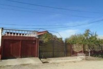 Casă cu 5 camere cu Teren 960 Mp în Podeni - 4