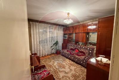 Apartament cu 3 camere decomandat, mobilat în Central - 1