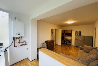 Apartament cu 3 camere semidecomandat, mobilat în Central - 1