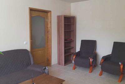 Apartament cu 3 camere semidecomandat în Cotroceni