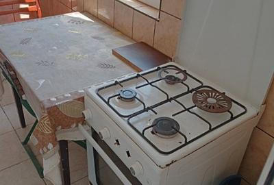Garsonieră în Titan - 1