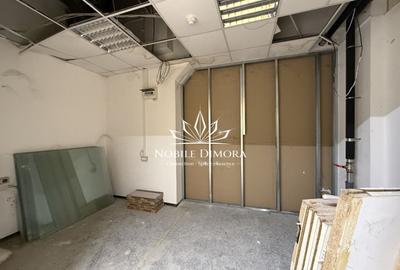 Spațiu comercial, de 66 mp, în Central - 4