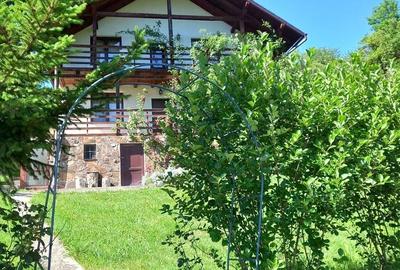 Casă individuală cu 3 camere cu Canalizare în Bran - 1