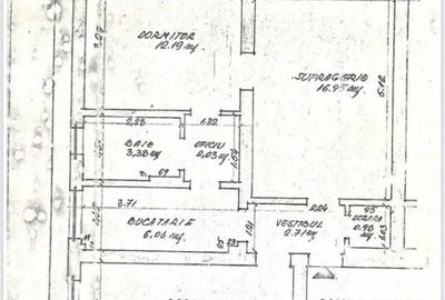 Apartament cu 3 camere semidecomandat în Central