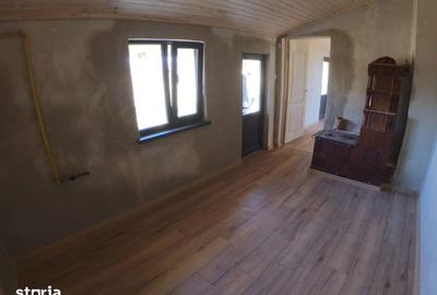 Casă cu 4 camere cu Teren 1770 Mp în Ciorani - 6