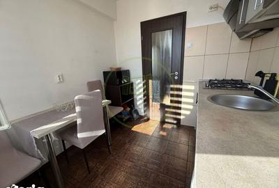 Apartament cu 3 camere semidecomandat în Central - 5