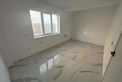 Casă cu Teren 135 Mp în Covaci - 2