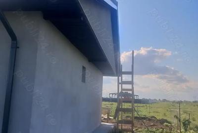 Casă cu 3 camere cu Teren 560 Mp în Frumușani - 2