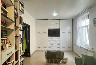 Casă cu 4 camere în Central - 16