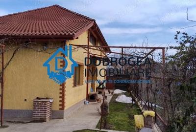 Casă individuală cu 4 camere cu Canalizare în Cataloi - 1