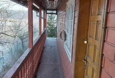 Teren de 2350 mp, în Izvorani - 8