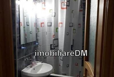 Apartament cu 2 camere decomandat în Nicolina