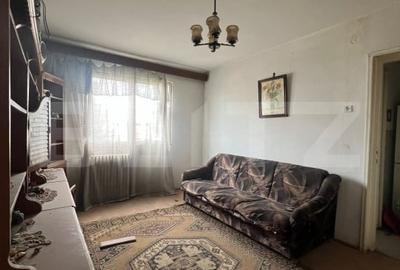 Apartament cu 3 camere, renovabil,  zona Micro 3