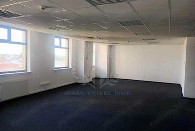 Spațiu comercial, de 6,338 mp, în Central