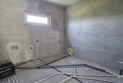 Casă cu 4 camere cu Teren 250 Mp în Central - 6