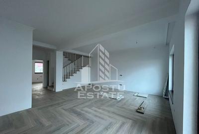 Duplex cu 4 camere, 3 bai,teren 250 mp in zona Dambovita