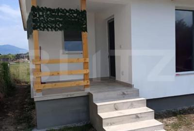Casă cu 3 camere cu Teren 300 Mp în Unirea - 10