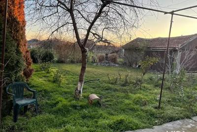 Casă cu 5 camere în Curtici