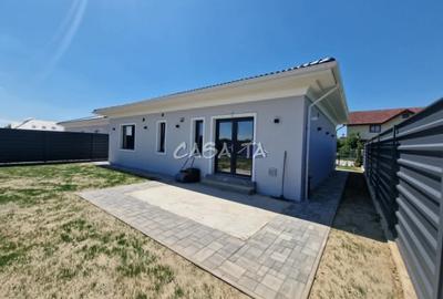 Casă individuală cu 4 camere cu Canalizare în 9 Mai - 5