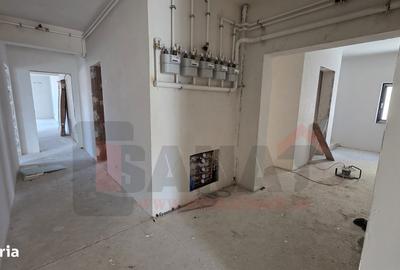 Apartament cu 3 camere în Central - 12