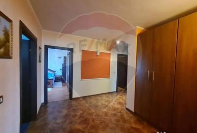 Casă cu 6 camere cu Teren 1649 Mp în Jorăști - 5