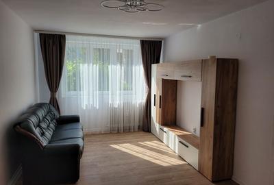 Apartament cu 3 camere semidecomandat în Central - 4