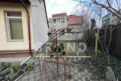 Casa 2 camere+Garaj+Curte 500 mp-Zona Piata Abator/Str. Bucuresti - 16