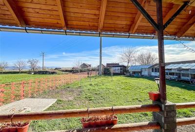 Casă cu 3 camere cu Canalizare în Exterior Est - 15